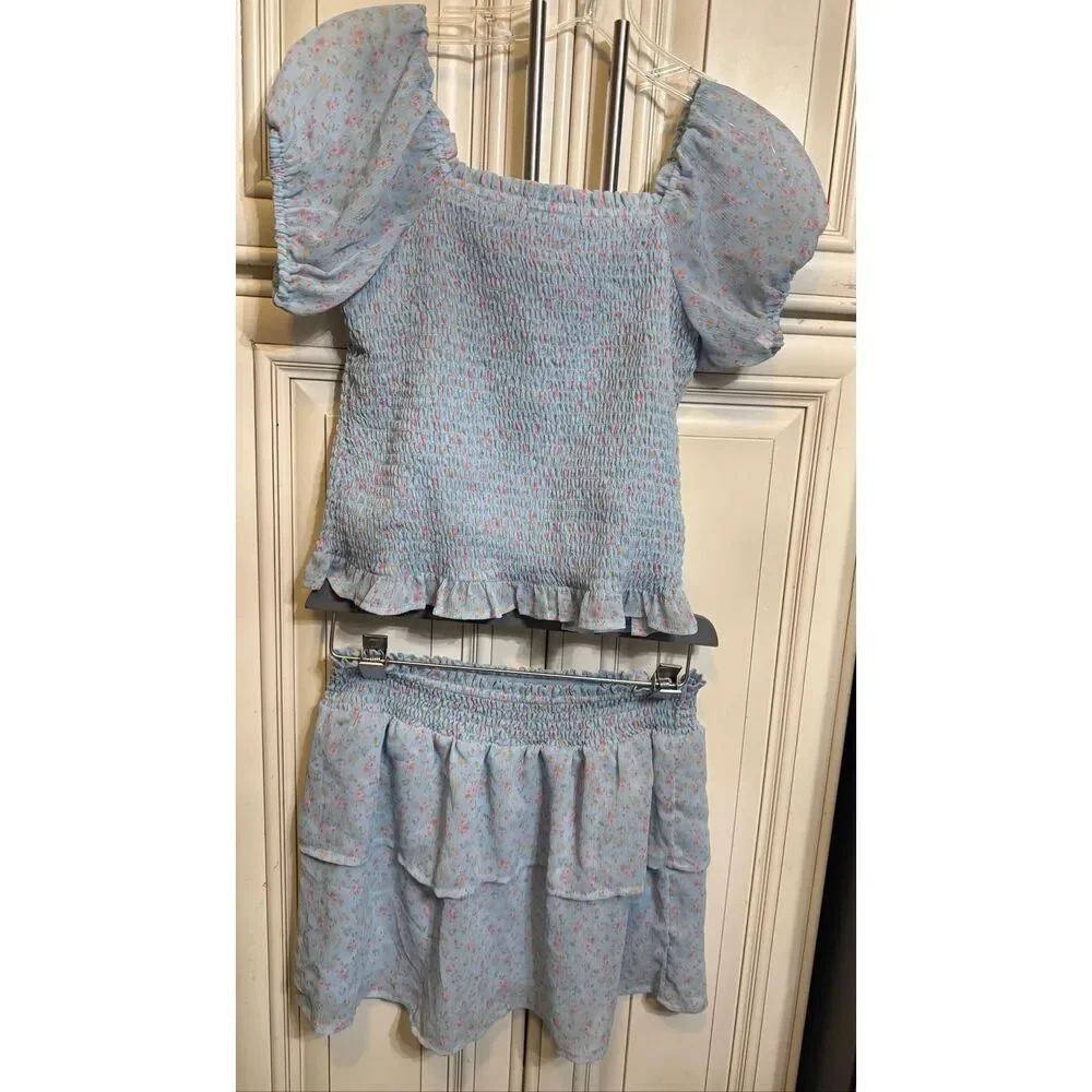 Cat & Jack Girls Ditsy Floral Smocked Blouse and Skirt Set Light Blue Size 10-12